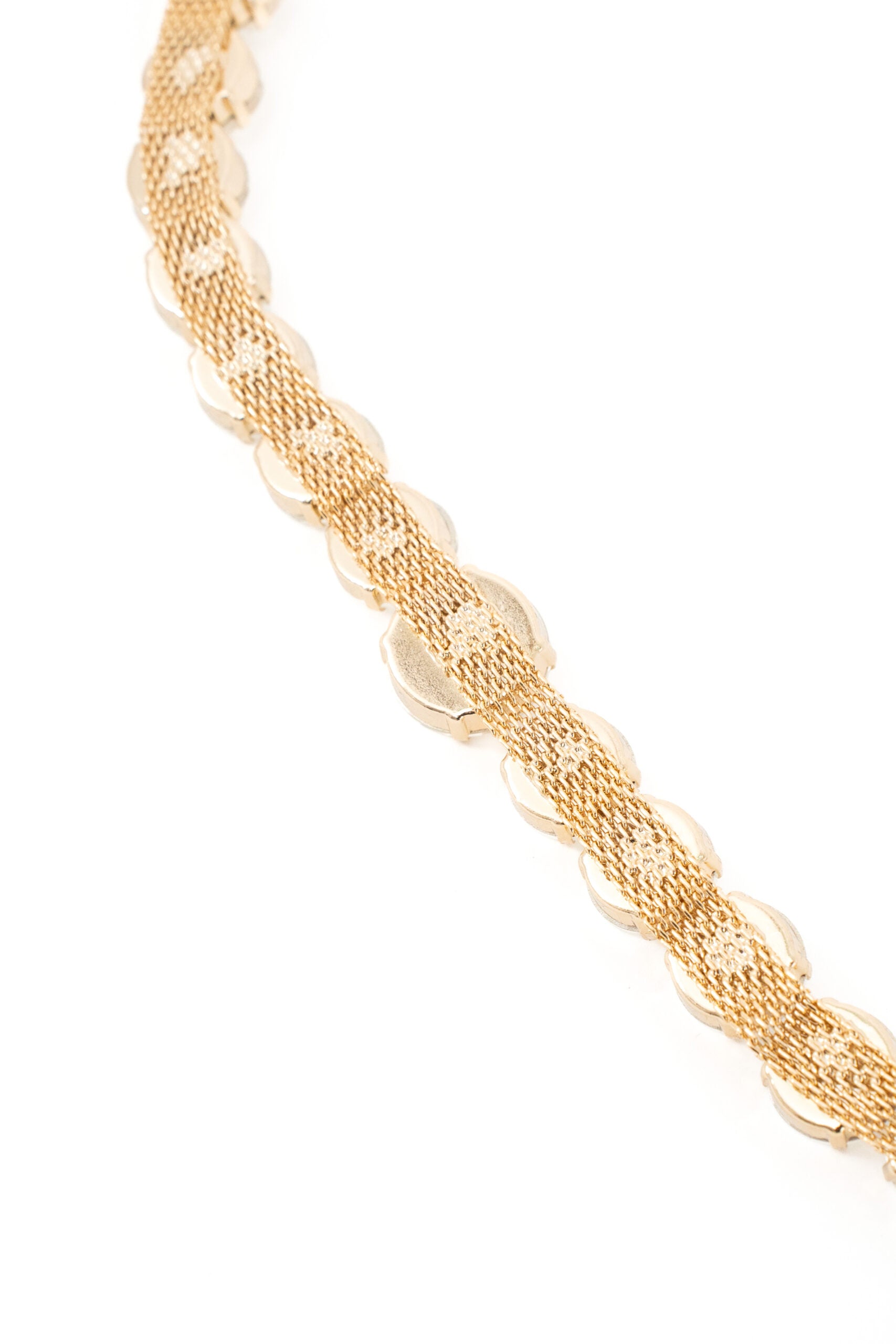 Vanessa Necklace gold